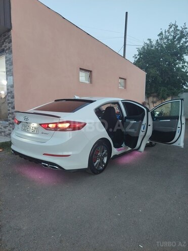 Hyundai Elantra 2017, 190,000 km - 2.0 l - Gəncə