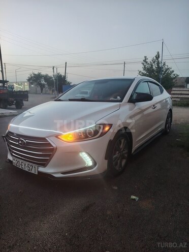 Hyundai Elantra 2017, 190,000 km - 2.0 l - Gəncə