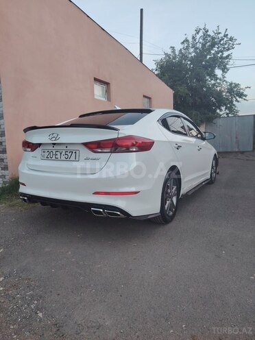 Hyundai Elantra 2017, 190,000 km - 2.0 l - Gəncə
