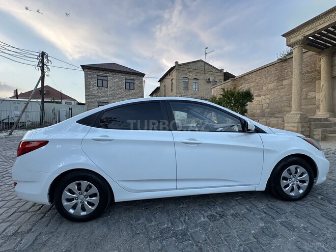 Hyundai Accent 2015, 241,268 km - 1.6 l - Bakı