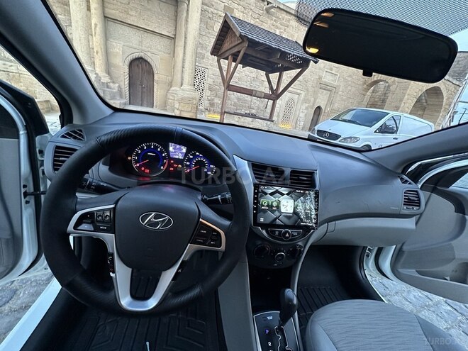 Hyundai Accent 2015, 241,268 km - 1.6 l - Bakı