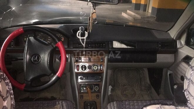 Mercedes E 230 1990, 616,000 km - 2.3 l - Bakı