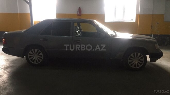 Mercedes E 230 1990, 616,000 km - 2.3 l - Bakı
