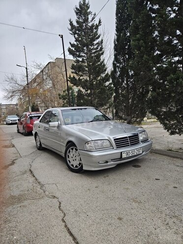 Mercedes C 180 1997, 334,000 km - 1.8 l - Bakı