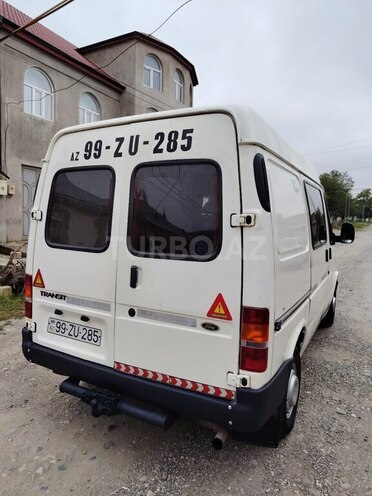 Ford Transit 2000, 286,000 km - 2.5 л - Quba