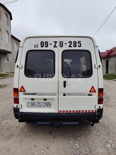 Ford Transit 2000, 286,000 km - 2.5 л - Quba