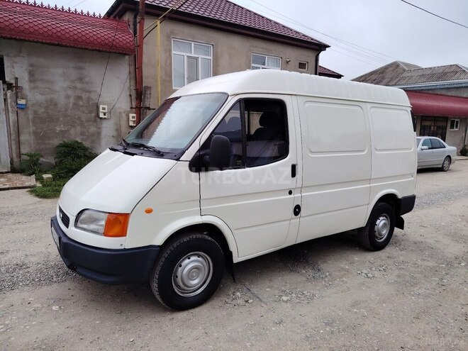 Ford Transit 2000, 286,000 km - 2.5 л - Quba