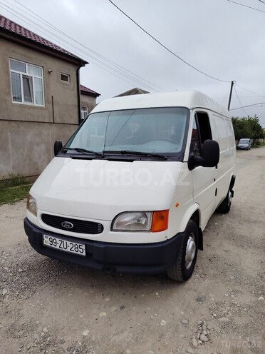 Ford Transit 2000, 286,000 km - 2.5 л - Quba