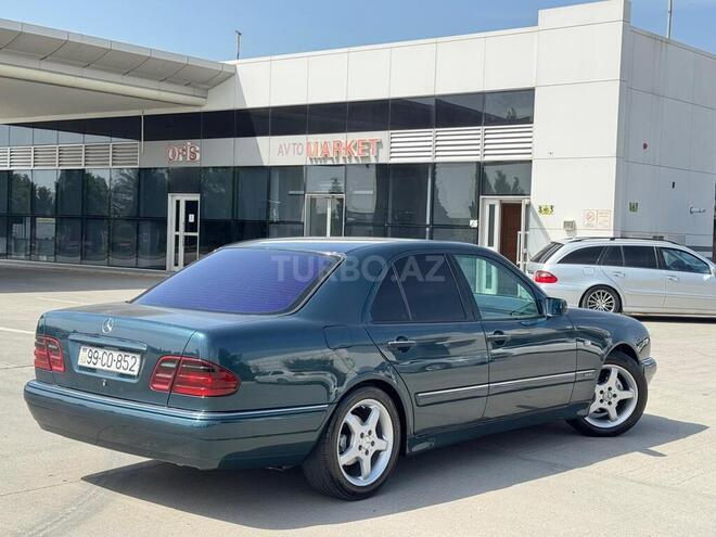 Mercedes E 240 1998, 320,000 km - 2.4 l - Sumqayıt