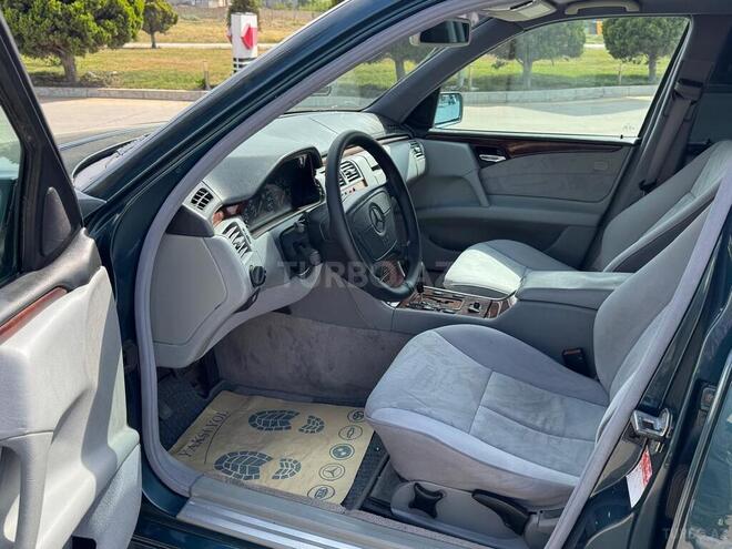 Mercedes E 240 1998, 320,000 km - 2.4 l - Sumqayıt