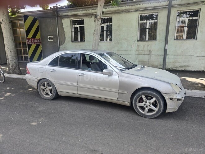 Mercedes C 230 2001, 265,081 km - 2.3 l - Gəncə