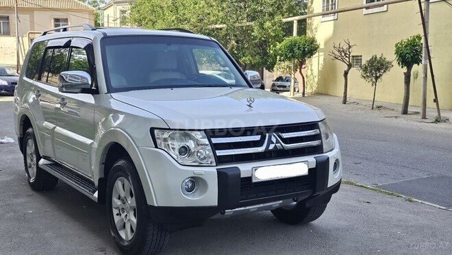 Mitsubishi Pajero 2008, 198,000 km - 3.0 l - Bakı