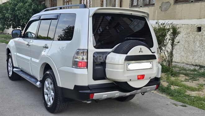 Mitsubishi Pajero 2008, 198,000 km - 3.0 l - Bakı