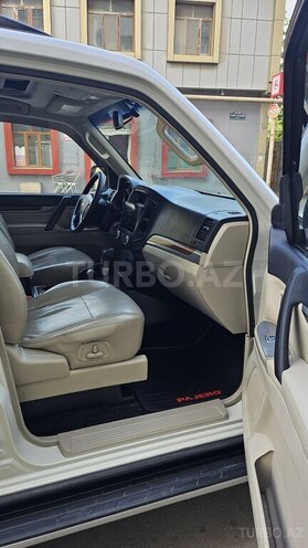 Mitsubishi Pajero 2008, 198,000 km - 3.0 l - Bakı