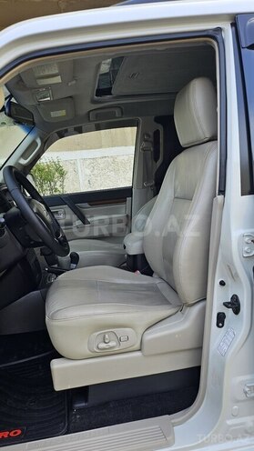 Mitsubishi Pajero 2008, 198,000 km - 3.0 l - Bakı