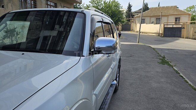 Mitsubishi Pajero 2008, 198,000 km - 3.0 l - Bakı