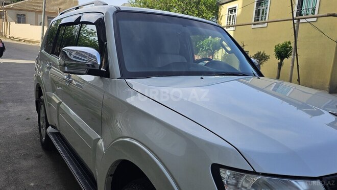 Mitsubishi Pajero 2008, 198,000 km - 3.0 l - Bakı