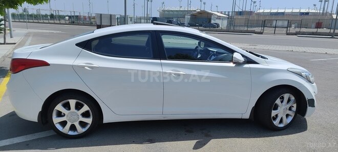 Hyundai Elantra 2012, 330,000 km - 1.8 l - Bakı