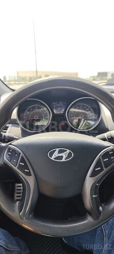 Hyundai Elantra 2012, 330,000 km - 1.8 l - Bakı