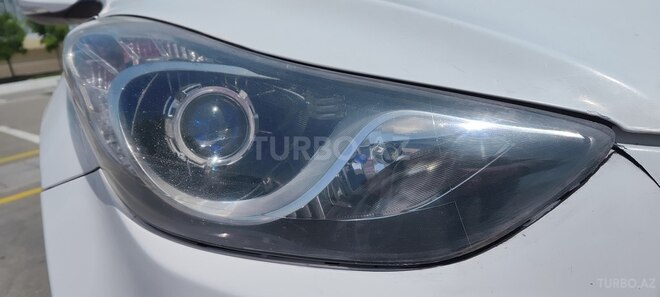 Hyundai Elantra 2012, 330,000 km - 1.8 l - Bakı