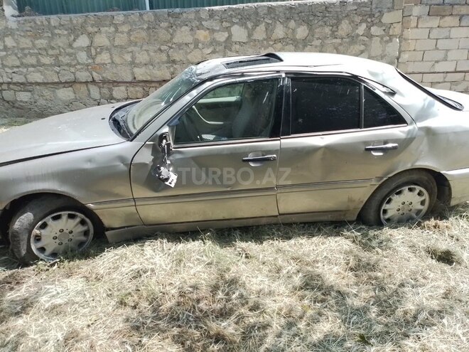 Mercedes C 230 1998, 267,000 km - 2.3 l - Zərdab