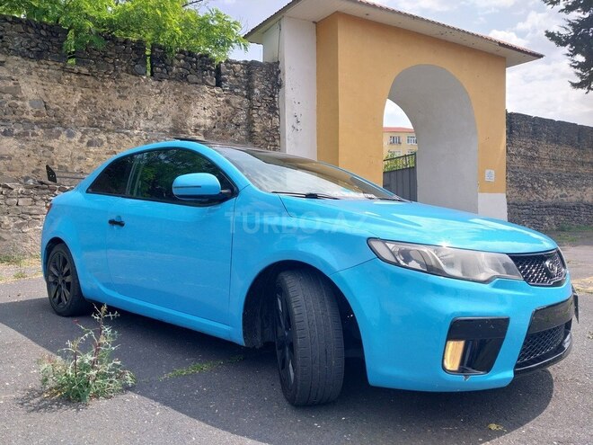 Kia Cerato Koup 2011, 254,000 km - 2.0 l - Zaqatala