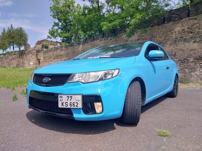 Kia Cerato Koup 2011, 254,000 km - 2.0 l - Zaqatala