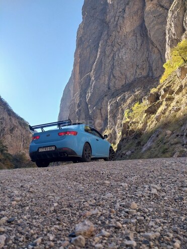 Kia Cerato Koup 2011, 254,000 km - 2.0 l - Zaqatala