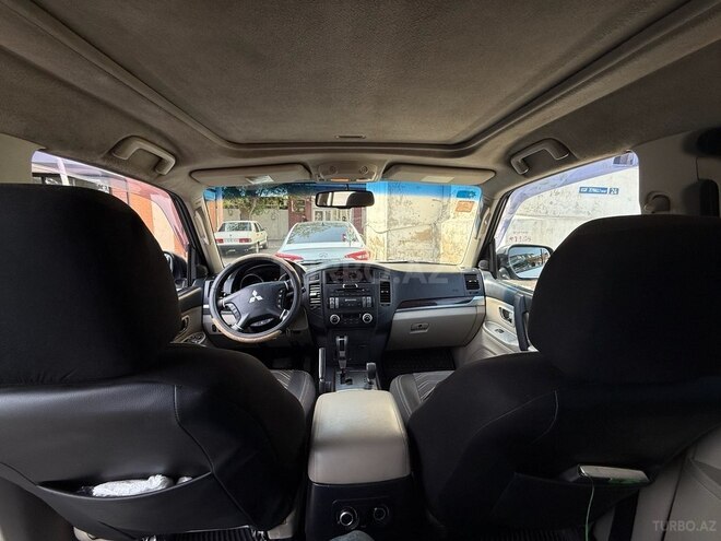 Mitsubishi Pajero 2011, 290,000 km - 3.5 l - Bakı