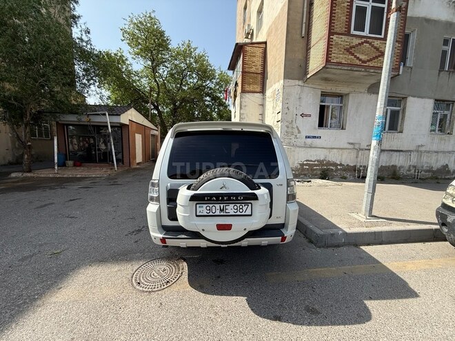 Mitsubishi Pajero 2011, 290,000 km - 3.5 l - Bakı