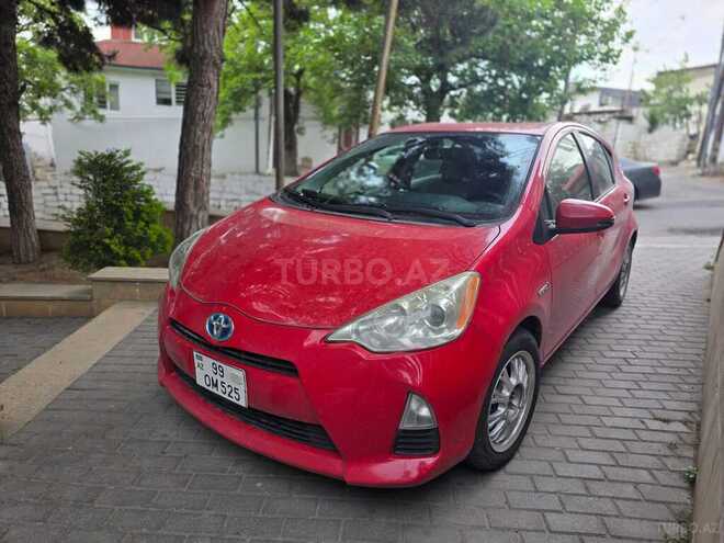 Toyota Prius C 2012, 217,593 km - 1.5 л - Bakı