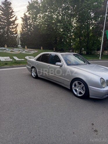 Mercedes E 280 2000, 200,000 km - 2.8 l - Mingəçevir