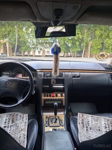Mercedes E 280 2000, 200,000 km - 2.8 l - Mingəçevir