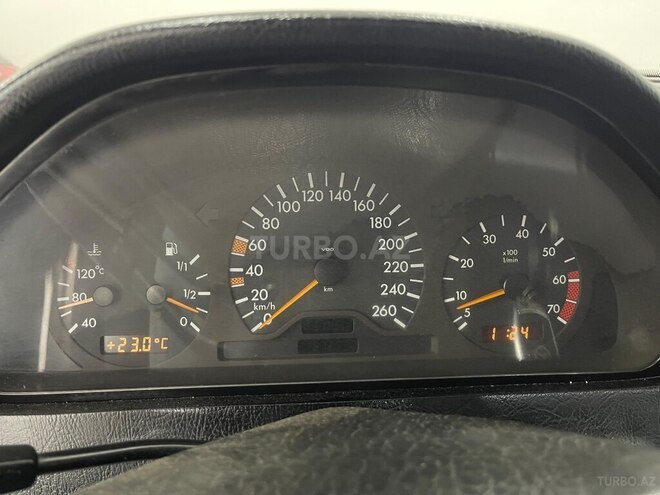 Mercedes C 230 1997, 349,000 km - 2.3 л - Sumqayıt