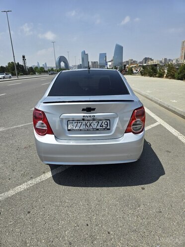 Chevrolet Aveo-4