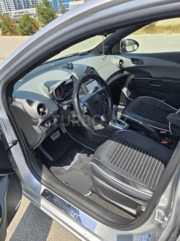 Chevrolet Aveo-6