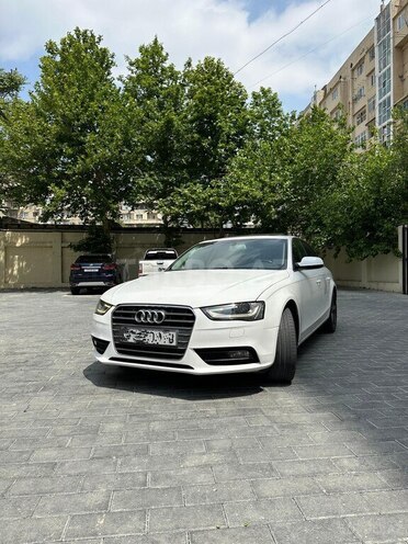 Audi A4 2013, 186,000 km - 1.8 л - Bakı