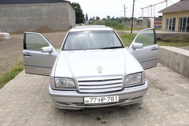 Mercedes C 200 1997, 297,884 km - 2.0 л - Masallı