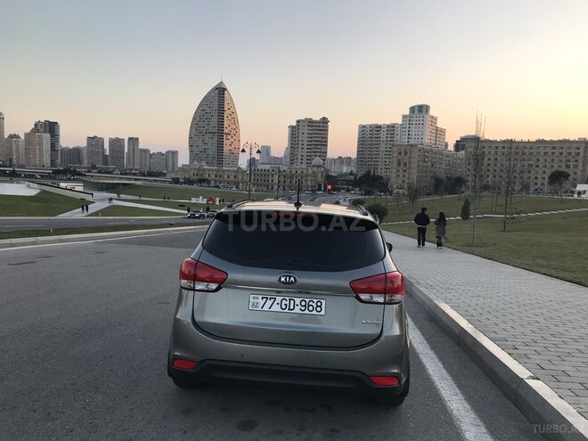 Kia Carens 2015, 200,000 km - 2.0 l - Bakı