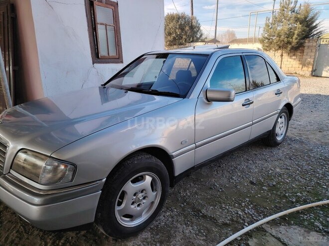 Mercedes C 180 1995, 520,000 km - 1.8 л - Saatlı