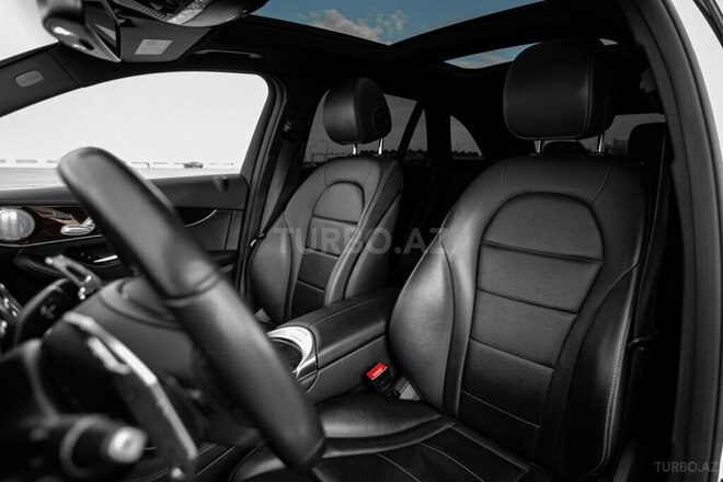 Mercedes GLC 300 2018, 136,890 km - 2.0 л - Bakı