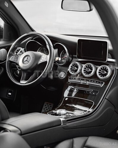 Mercedes GLC 300 2018, 136,890 km - 2.0 л - Bakı