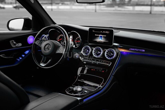 Mercedes GLC 300 2018, 136,890 km - 2.0 л - Bakı