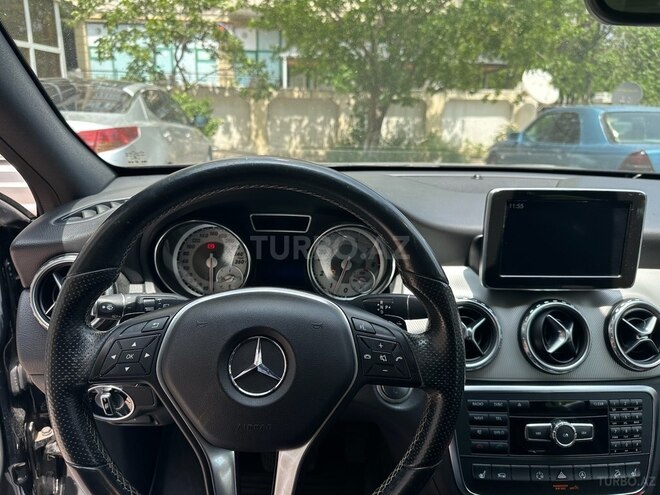 Mercedes GLA 250 4MATIC 2015, 109,000 km - 2.0 л - Bakı