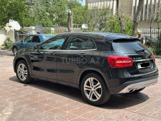 Mercedes GLA 250 4MATIC 2015, 109,000 km - 2.0 л - Bakı