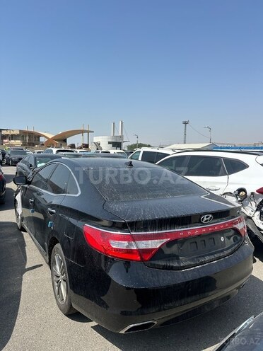 Hyundai Grandeur-3