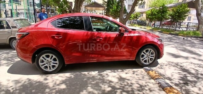 Toyota Yaris iA 2018, 128,500 km - 1.5 л - Bakı