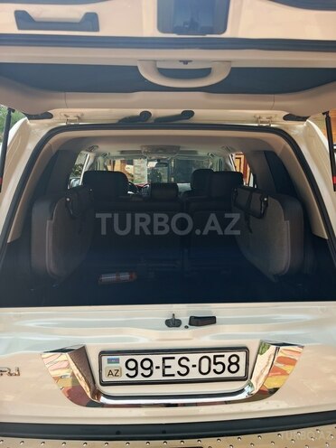 Toyota Land Cruiser 2011, 12,000 km - 4.0 l - Zaqatala