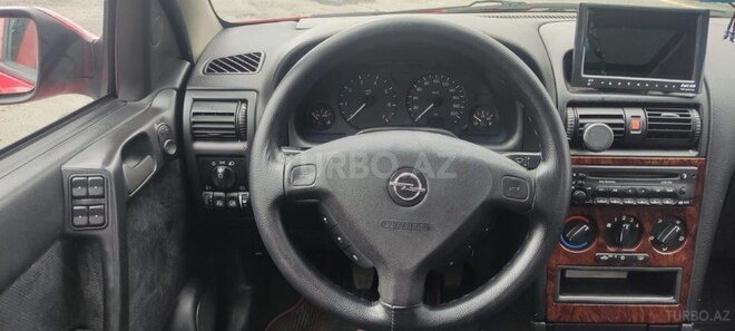Opel Astra 1998, 454,000 km - 1.6 l - Qax