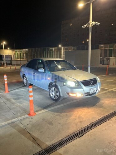 Nissan Sunny-1